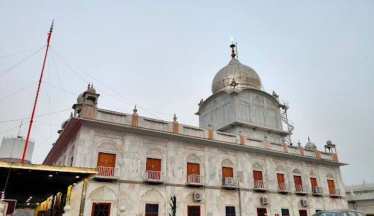 Dehradun to Paonta Sahib Taxi