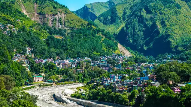 Dehradun to Pithoragarh Taxi