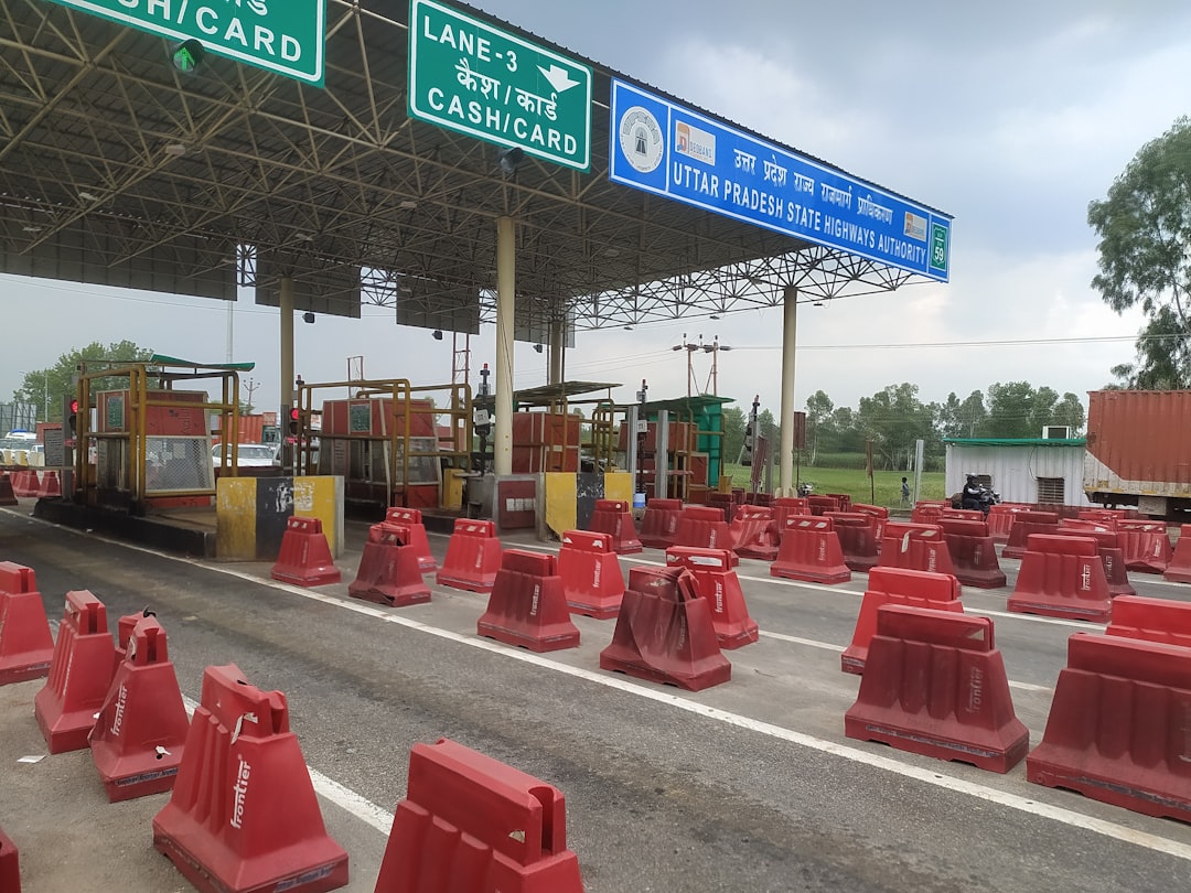 Dehradun  to Saharanpur Taxi